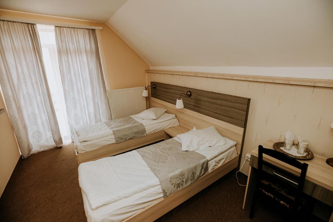 Guest House Lacul Linistit Moneasa Exterior photo
