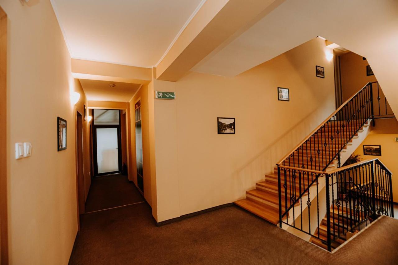 Guest House Lacul Linistit Moneasa Exterior photo